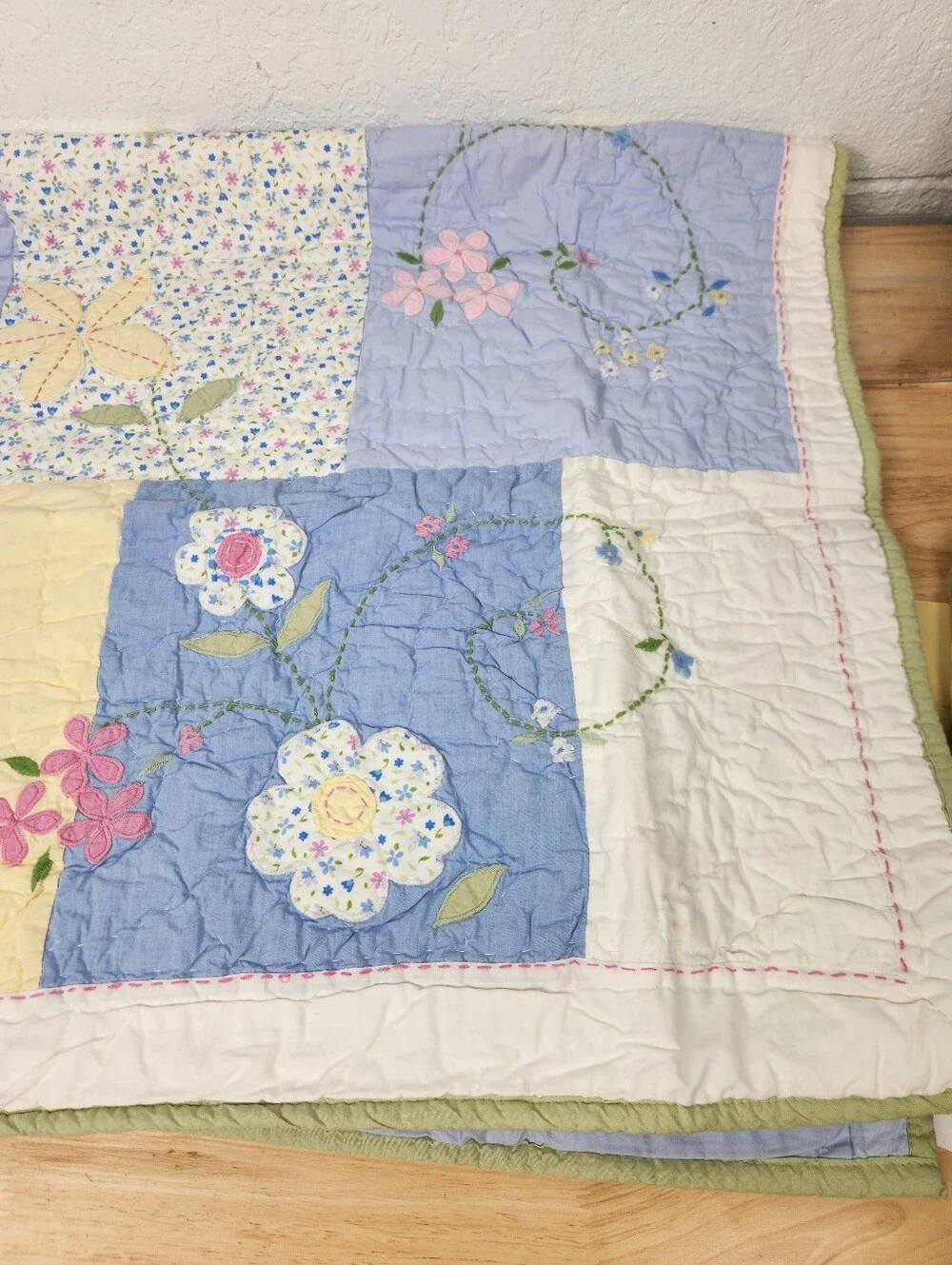 Pottery Barn Kids Vine Patchwork Crib/ Toddler Quilt 50x36 NOS Floral *Flaw*